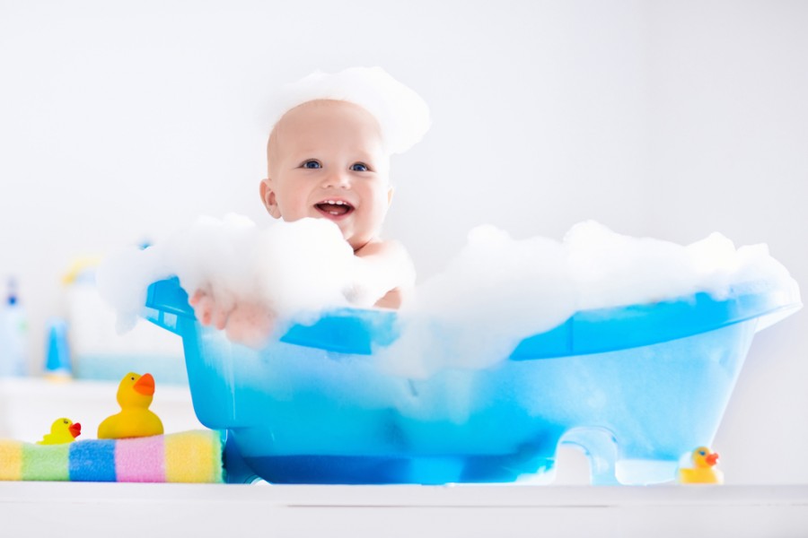 Baignoire pour bébé : comment la choisir ?