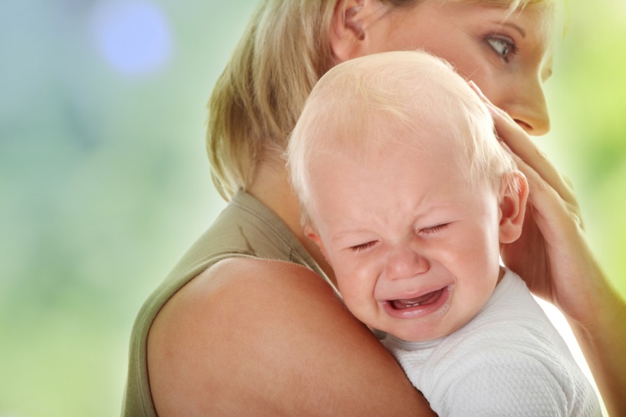 Bébé pleure : comment l'arrêter ?