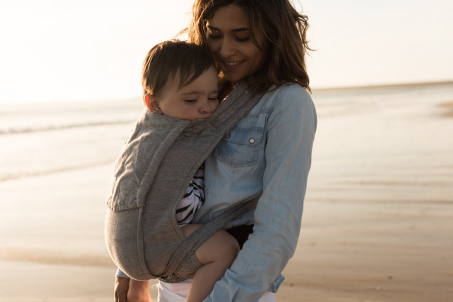 Pourquoi et comment choisir votre porte bebe evolutif ?