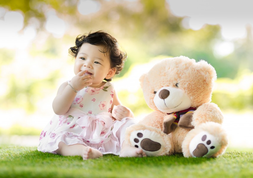 Choisir le doudou de naissance de son bébé